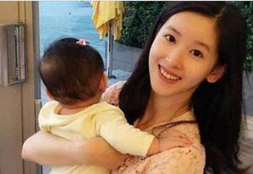 章泽天父亲背景资料,揭秘商业巨头背后的神秘人物